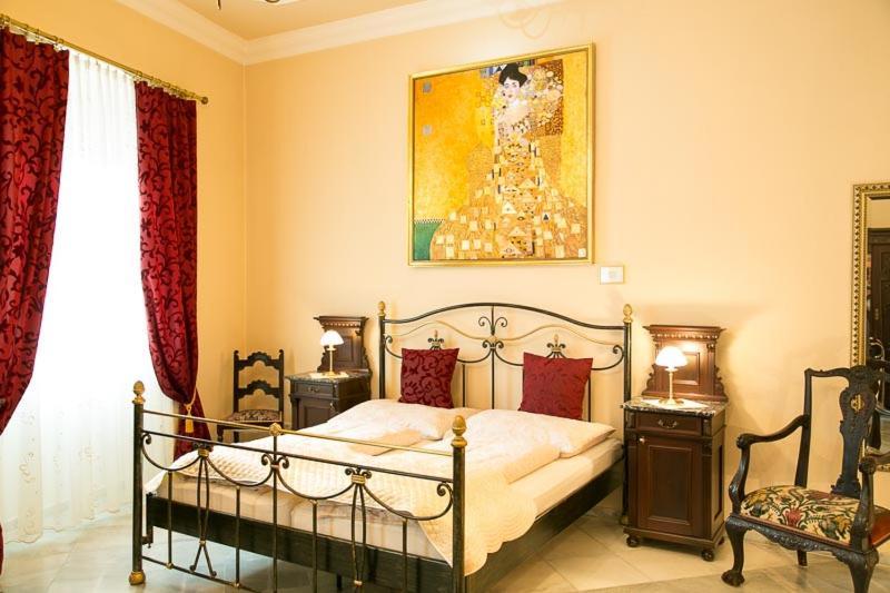 Boutique Hotel Ur-Wachau Вайсенкирхен ин дер Вахау Екстериор снимка
