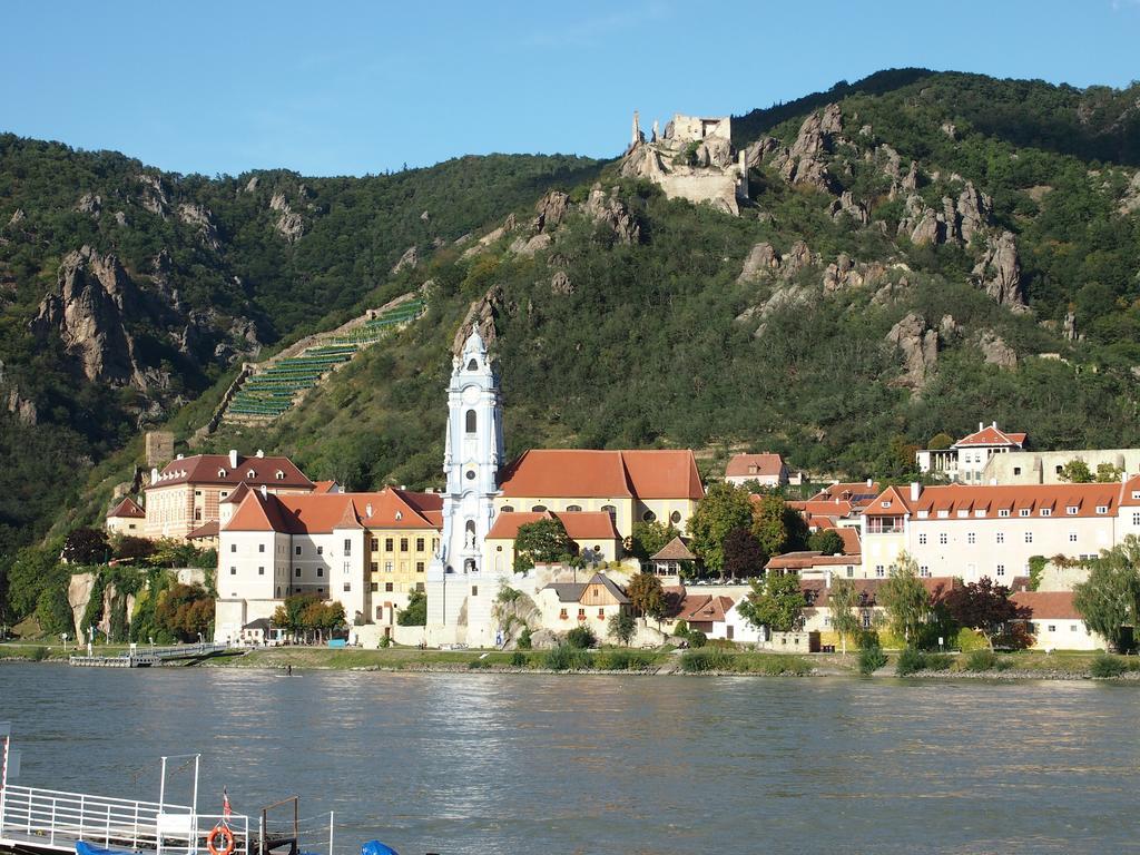 Boutique Hotel Ur-Wachau Вайсенкирхен ин дер Вахау Екстериор снимка