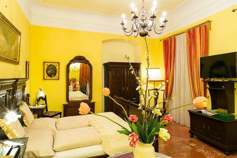 Boutique Hotel Ur-Wachau Вайсенкирхен ин дер Вахау Екстериор снимка